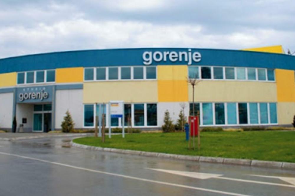 POSLE "FIJATA": Štrajk u "Gorenju" u Valjevu. Radnici traže veće plate, nastao opšti haos!