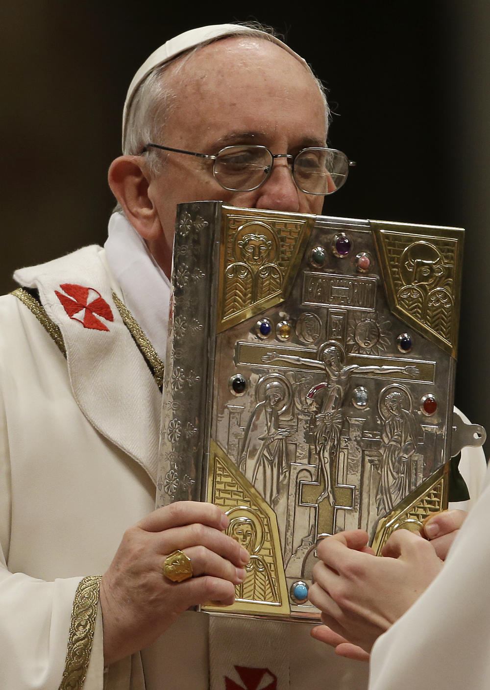 католицизм библия. евангелие католиков. крест и евангелие. католическая библия. католицизм библия ветхий завет.