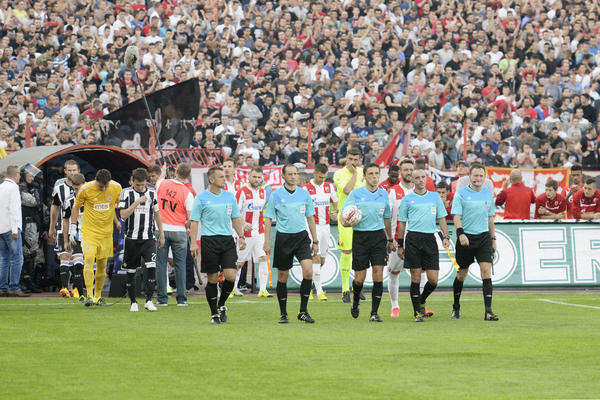 Mažić konačno otkrio da li navija za Zvezdu ili za Partizan?