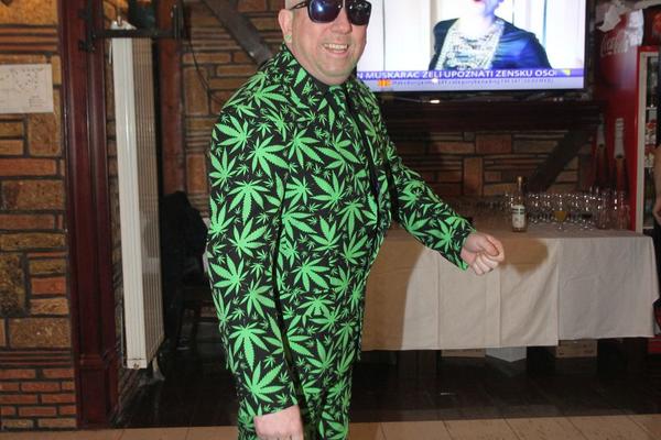 NAROD GA ZNA KAO DJ KRMKA AL NIKO NE ZNA KAKO SE ON ZAISTA ZOVE: Krio je ime kao zmija noge,biće vam jasno i zašto!