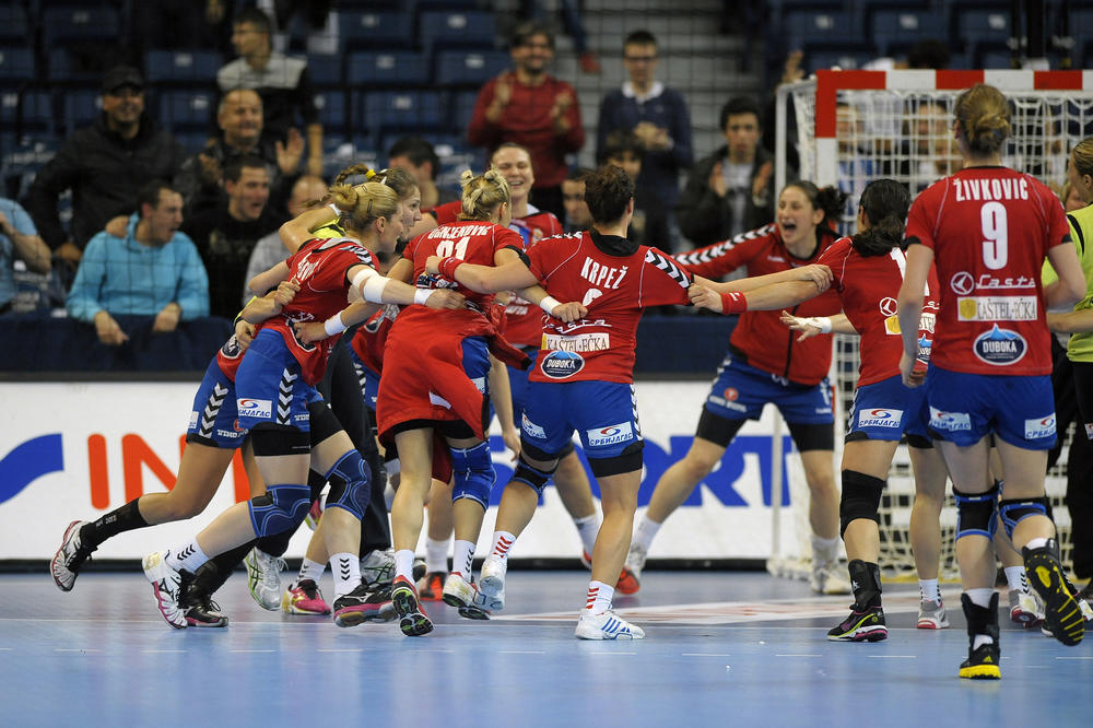 ONE SU NAŠE HEROINE! San postao java, vicešampionke Evrope poklekle pred Srpkinjama! (VIDEO)