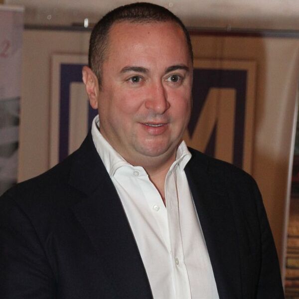 "SLAĐA NEĆE NIŠTA DA ZNA": Raskrinkana nova Đanijeva simpatija! Evo šta HOĆE s njom dok ŽENA NE GLEDA