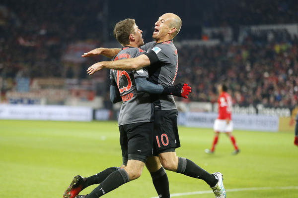 ČEKA SE LAJPCIG: Nojer i peti meč zaredom primio gol, ali je Bajern opet prvi! (VIDEO)