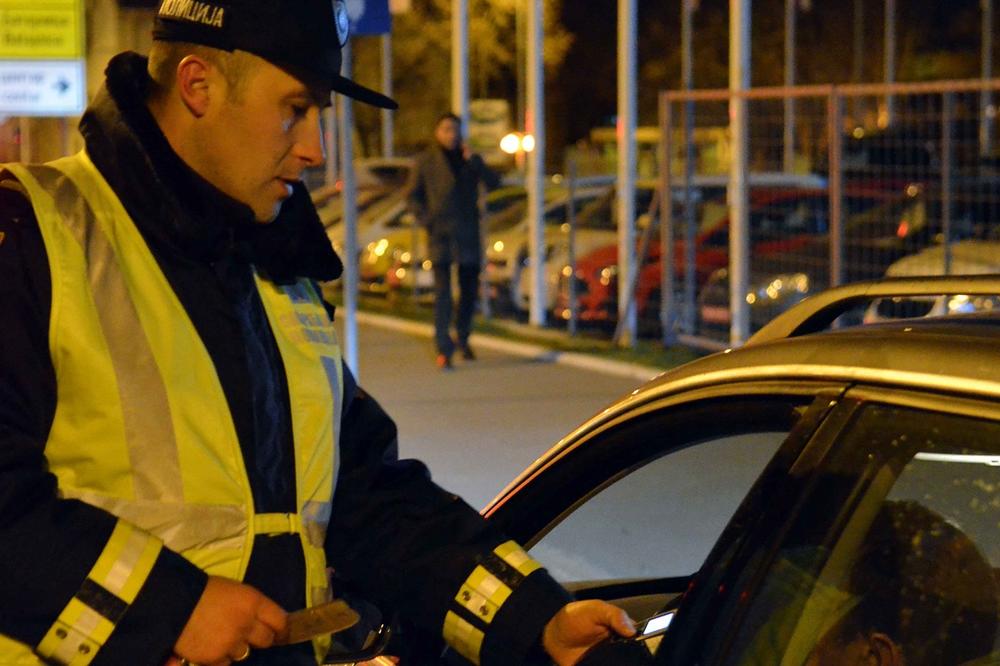 POLICAJCI OSTALI U ŠOKU KAD SU OVO VIDELI: Vozača isključili iz saobraćaja, a automobil oduzeli po hitnom postupku