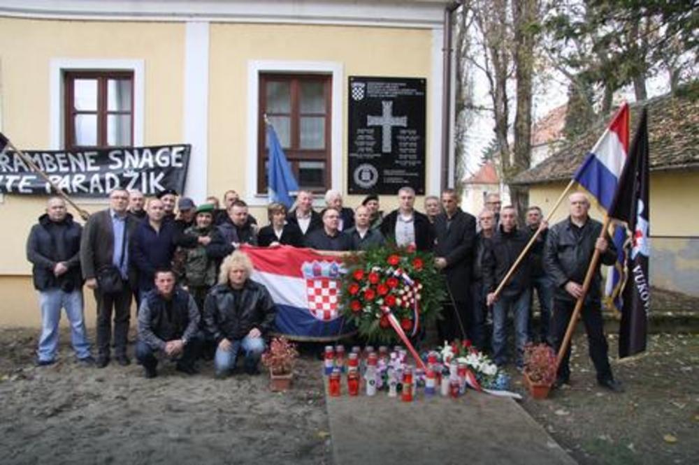 SKANDAL U JASENOVCU! Ustaše postavile spomen ploču s natpisom: ZA DOM SPREMNI!