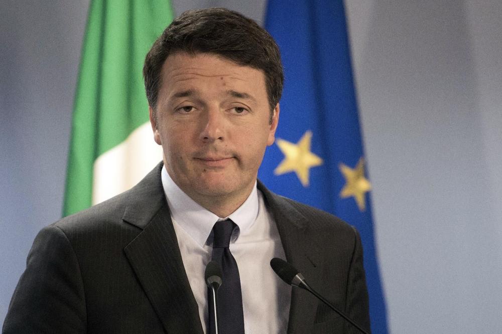 DOK OPOZICIJA U ITALIJI JAČA: U jeku krize vlade, Renzi napustio zemlju!
