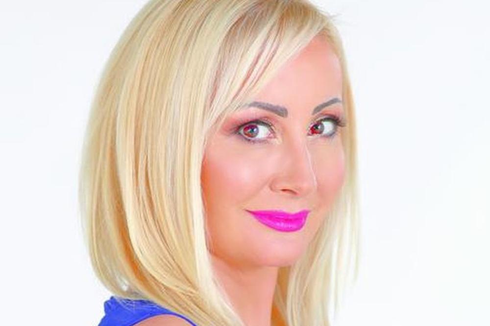 Budući bestseler: Novi roman autorke Grabljivice ruši sve predrasude! (FOTO)