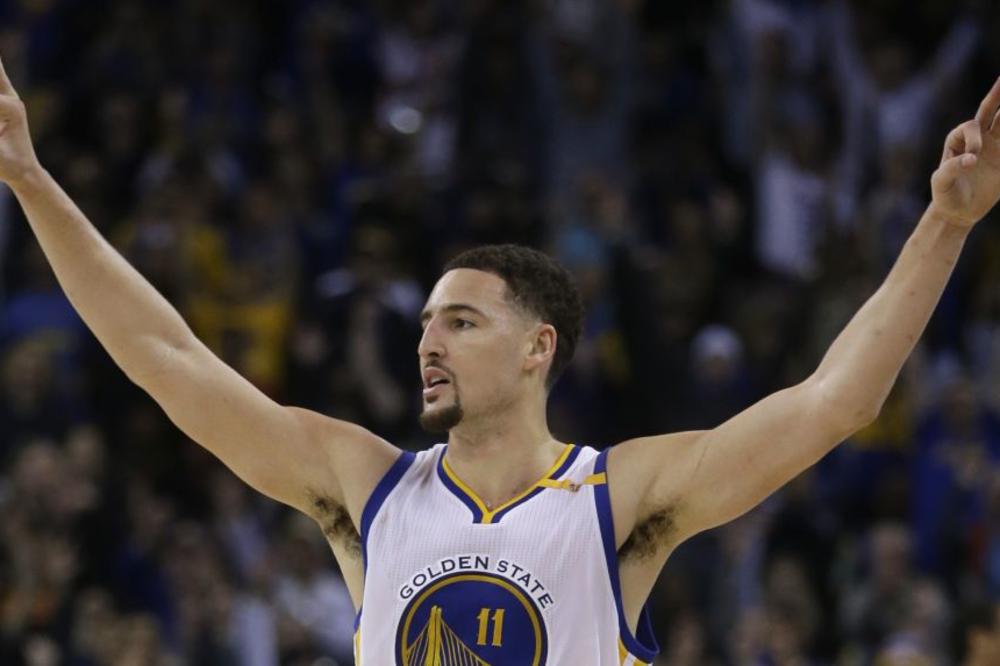 LUDAČKA NOĆ KLEJA TOMPSONA: 60 poena za 29 minuta! Rasel je nezaustavljiv, neverovatno šta je uradio Gasol! (VIDEO)