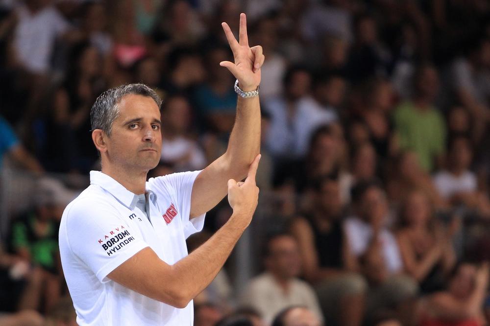 KOKOŠKOV POSLE PROMOCIJE: Klupa u Finiksu je veliko priznanje koje nisam proslavio, Jokić je impresivno završio sezonu, a sa Dončićem sam u kontaktu i želim mu sreću! (FOTO)