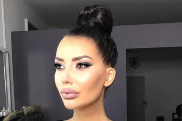 Koja dama ne želi ovaj komad? Kaća Grujić se pohvalila savršenom BUNDOM od više hiljada EVRA! (FOTO)