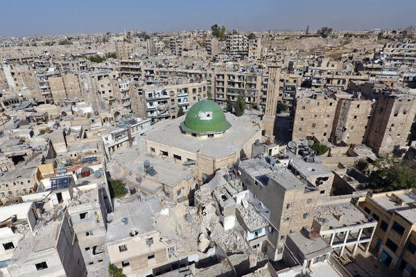 Stari deo Alepa U RUKAMA SIRIJSKIH SNAGA: Pobunjenici se povukli tokom noći!