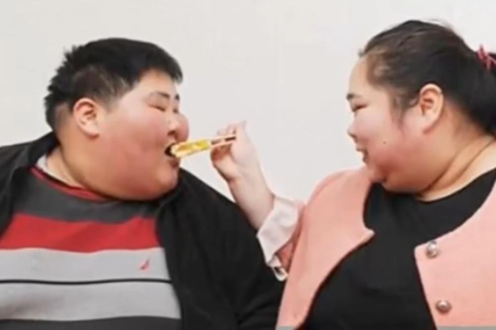 Toliko su debeli da NIKAD NISU IMALI SEKS!? Šta li ih je nateralo da krenu sa lečenjem?(VIDEO)