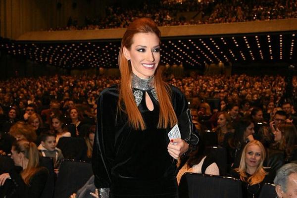 OBRVE SU POBEDILE Šlogirali smo se kad smo videli Joksinu Jovanu NA RAZGOVORU ZA POSAO pre 17 godina! (FOTO)