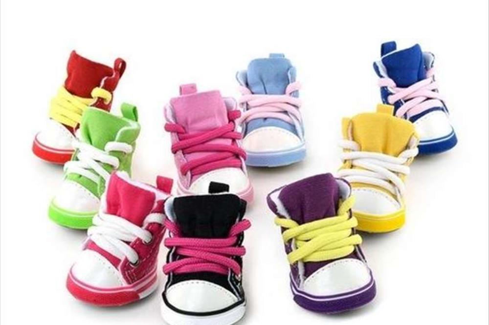 OVE MALE STARKE NISU ZA DECU! Nikada nećete pogoditi za koga su ove patikice! (FOTO)