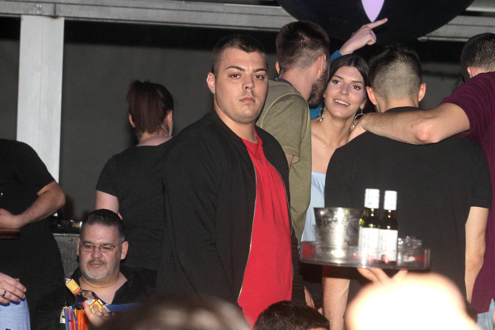 NIJE NI NJEGOVA? Nova drama Slobe Vasića i verenice: Nastala opet frka oko deteta! Čija je Dunja? (FOTO)