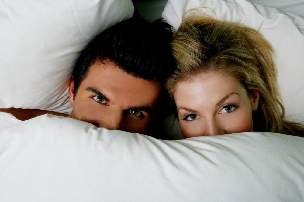 VIBRATOR TAJNO SNIMAO SEKS PAROVA: Korisnici u panici, a kompanija je imala jezivo objašnjenje!