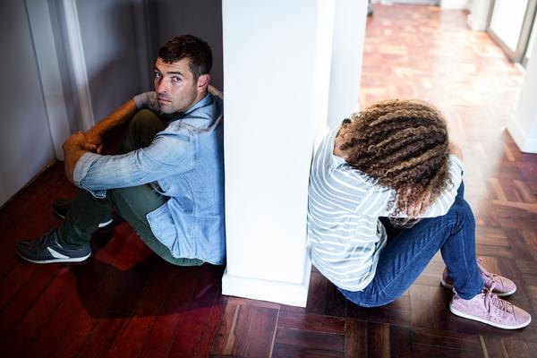 Pazite se! Ovo je datum kad najviše parova raskida! (FOTO) (GIF)