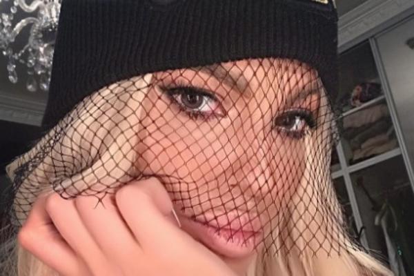 UZNEMIRAVAJUĆA PORUKA PEVAČICE! JK poručila maloj Jeleni: Učinila bih sve da te zaštitim! (FOTO)