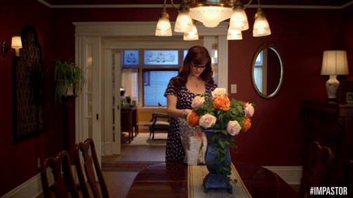 Šta rade dame kad su same? Ovakve su žene kad ih niko ne gleda! (VIDEO)