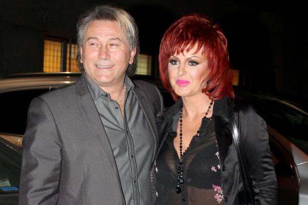 Ćerka poznatog pevača ima 19 godina! Još je niste videli, a ona je prava lepotica! (FOTO)