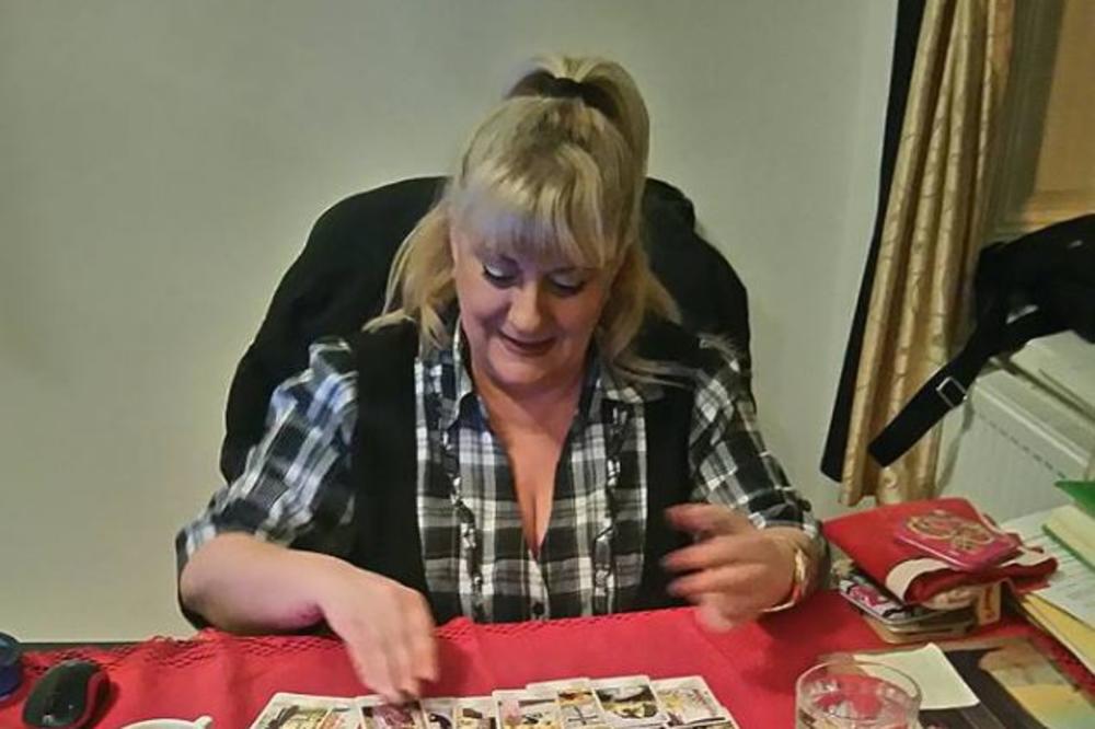 PRIJOVIĆKI JE OSTALO JOŠ 4 GODINE...Vesna Rivas predvidela pevačici budućnost! (FOTO)