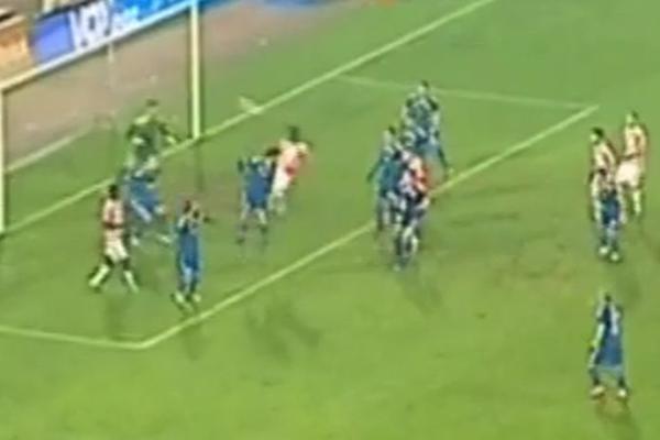 BRUTALNA PARADA: Ovakvu odbranu Superliga nije videla godinama! (VIDEO)