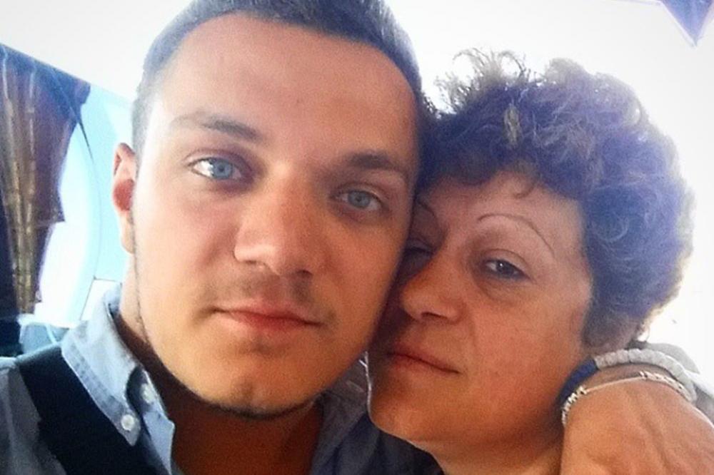 TUGA: Gastoz se oglasio na društvenim mrežama nakon smrti majke! (FOTO)