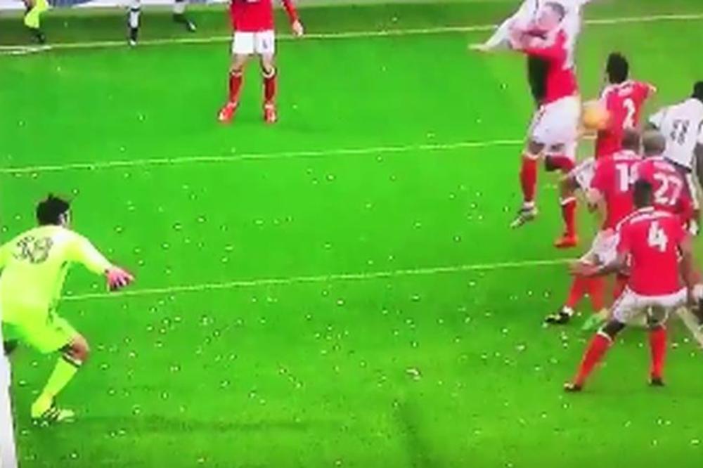 Kad se spoje Lord Bendtner i Stojke, autogol je sasvim realna opcija! (VIDEO)