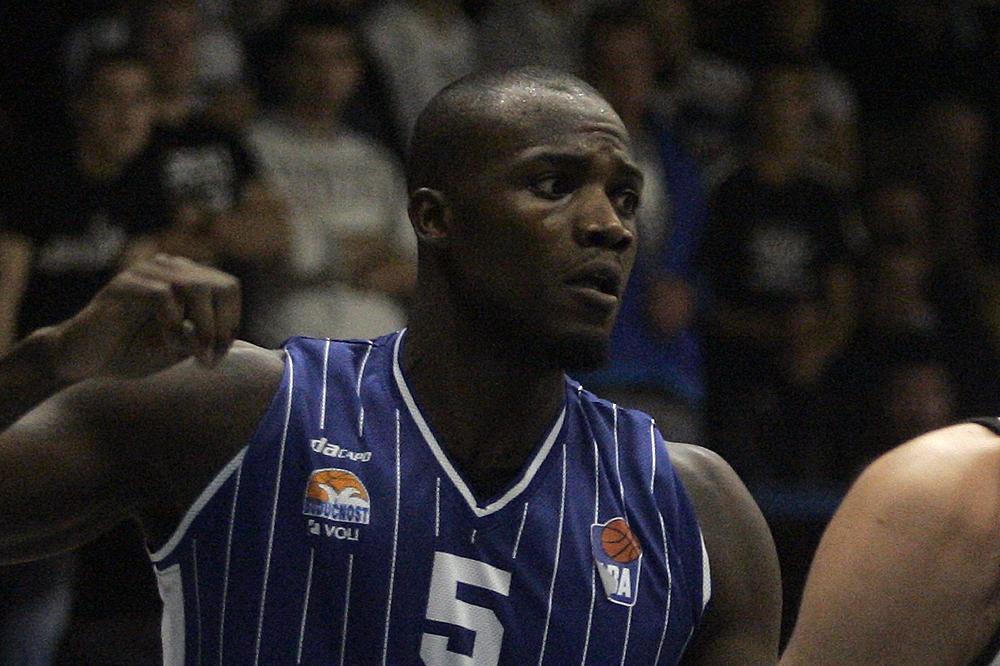 NEČUVENO: Košarkaš Budućnosti napravio skandal posle utakmice sa Zvezdom! (VIDEO)