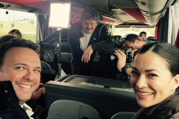 ZVEZDA SERIJE "SELO GORI, A BABA SE ČEŠLJA" PROMENILA ŽIVOT: Napustila grad pa postala DOMAĆICA, lepa je kao lutka!