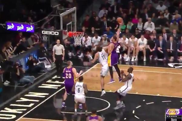 NAJBOLJE ZAKUCAVANJE SEZONE: Lomljenje kičme, skok i posterizovanje kakvo se ne pamti! (VIDEO)