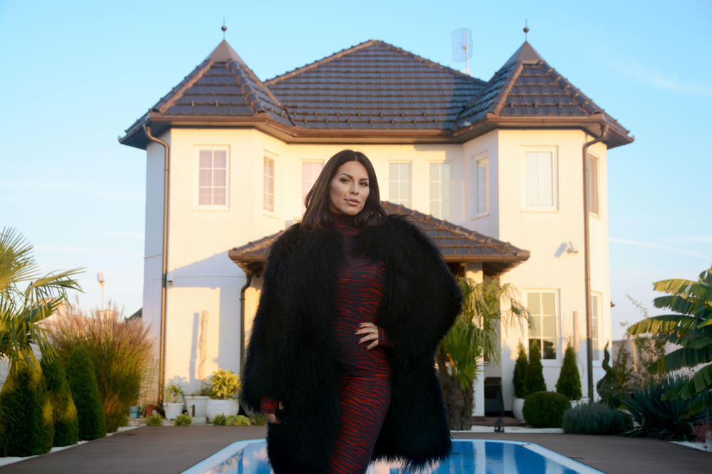 Veljko Deda Mraz: Seka ga ščepala i skidala, a onda se i sama svukla prvi put posle porođaja! A svi primetili jedan savršen detalj na njenom telu!