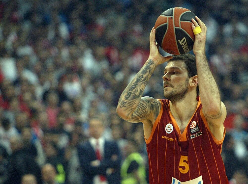 Vladimir Micov u dresu Galatasaraja