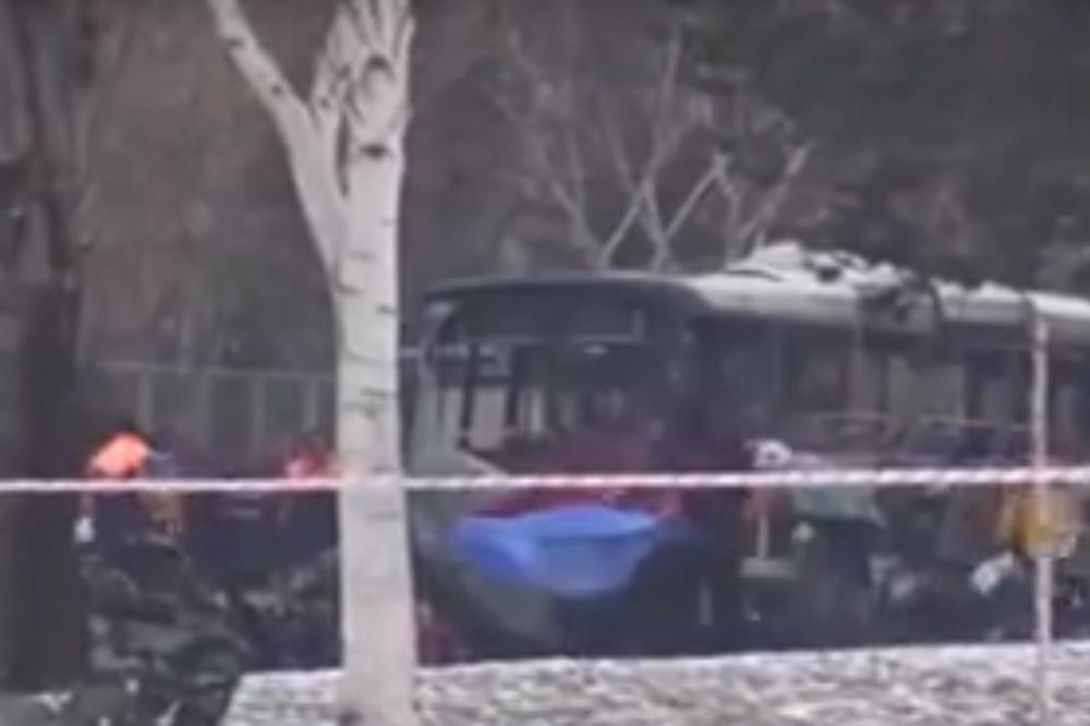 RAZNESEN AUTOBUS: Ponovo haos u Turskoj, 13 mrtvih, 48 povređenih! (VIDEO)