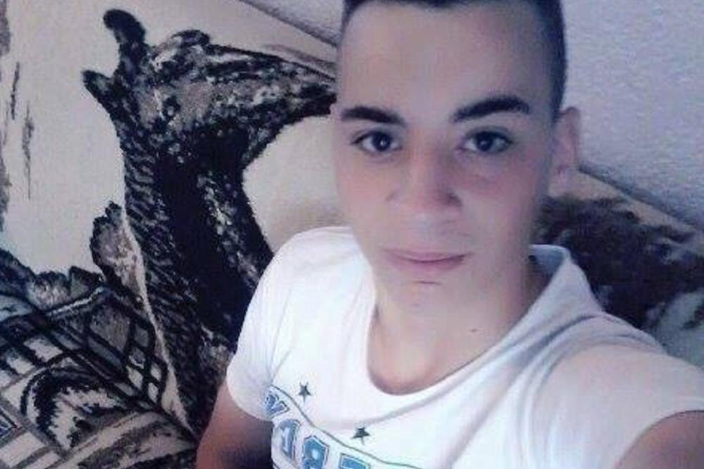 IZGUBIO MU SE SVAKI TRAG: Nestao Ljubiša (17) iz Bijeljine! (FOTO)