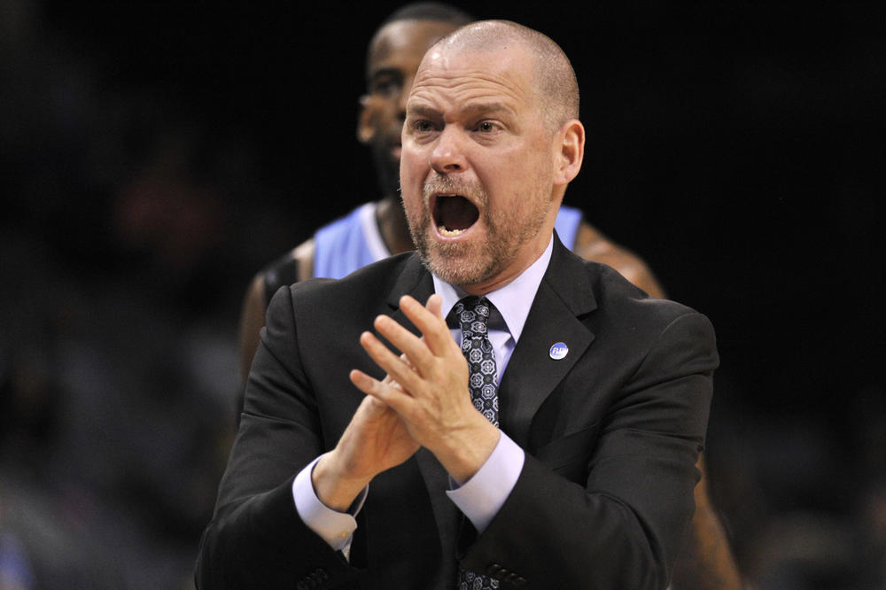 Nikola Jokić ozbiljno zabrinuo trenera Melouna! (VIDEO)