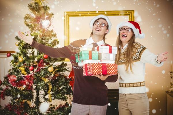 ZNATE DA VEČERAS TREBA DA NOSITE CRVENI VEŠ? Nije to jedini običaj, UKUPNO IH JE 13, garantuju sreću u Novoj godini