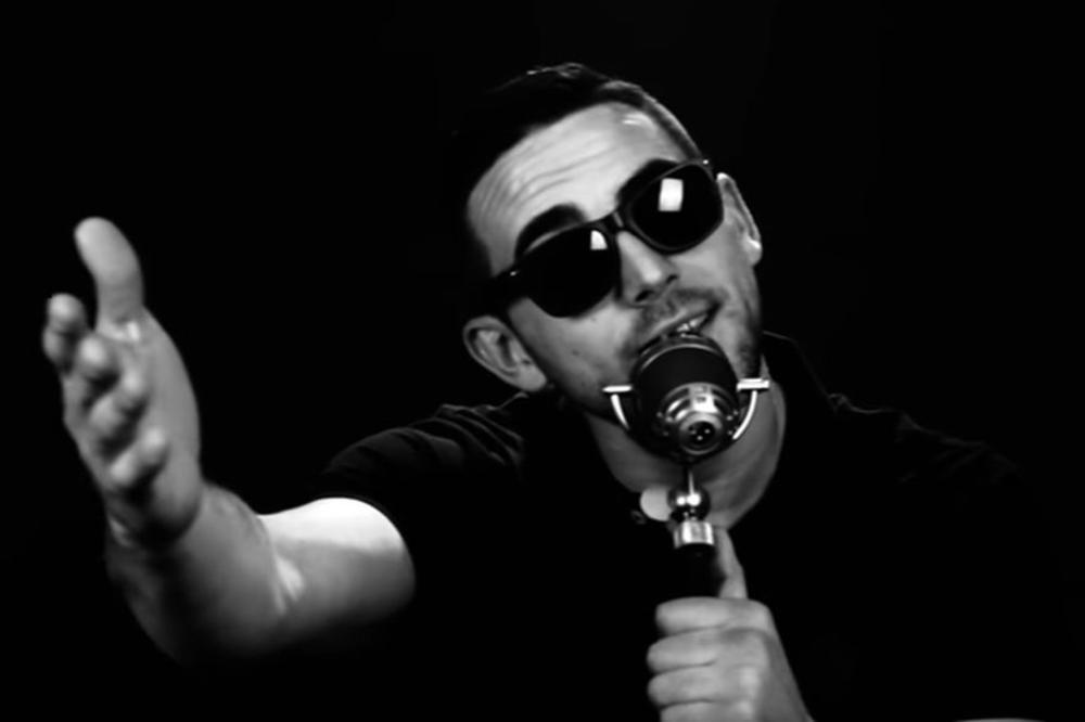 Hrvatski fudbaler prekinuo karijeru da bi postao turbo folk pevač! (VIDEO)