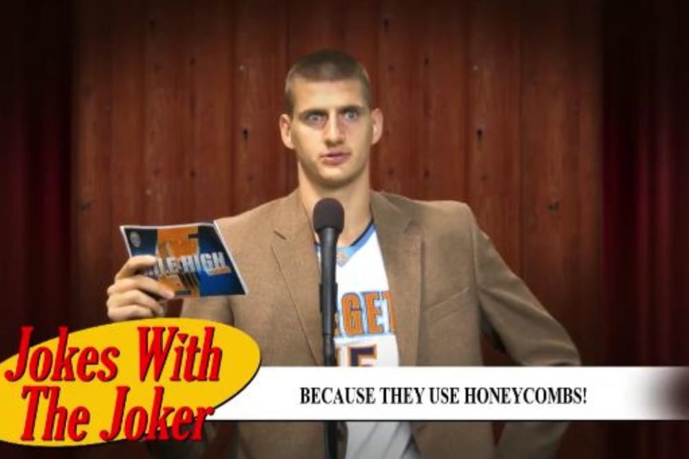 Ako ne budete plakali od smeha zbog Jokićevog vica, suze će vam teći zbog njegovog izraza lica! (VIDEO)