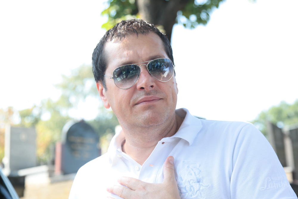 ACO PEJOVIĆ ZBOG PREVARE U POLICIJI Četiri žene ostale bez 10.000 EVRA!