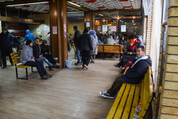 KAKVA STATISTIKA! U prihvatnim centrima širom Srbije 5.800 migranata!