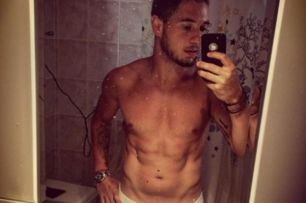 Bolesnici koriste ime poznatog PEVAČA i šalju klinkama fotke penisa: Okanite me se manijaci jedni!