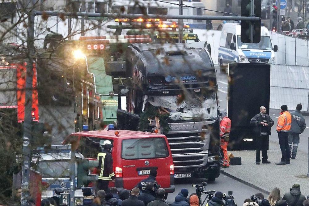 NEMAČKI BILD: Državljanin Srbije hteo da iskopira Amrija, i kamionom usmrti veći broj ljudi!