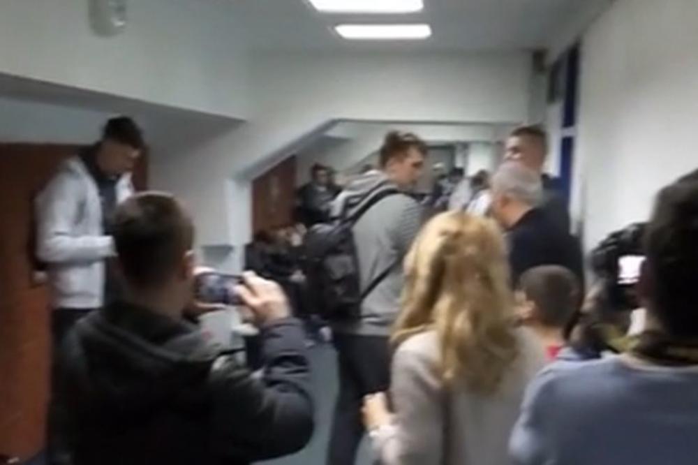 Zvezdašu Dončiću zabranili da priča, ali u jednom nije mogao da ga zaustavi ni strogi protokol Reala! (VIDEO)