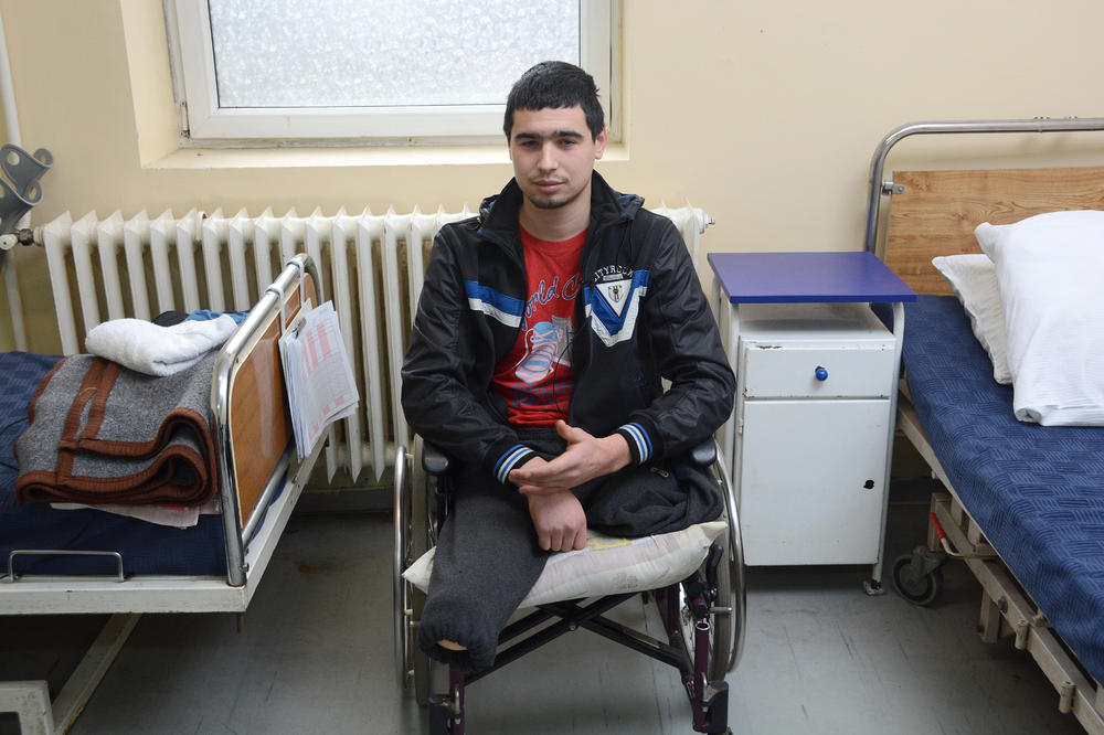 JEDNE DECEMBARSKE NOĆI LAZAR SE VRAĆAO KUĆI: Ovaj trenutak mu je promenio život ZAUVEK! (FOTO) (VIDEO)