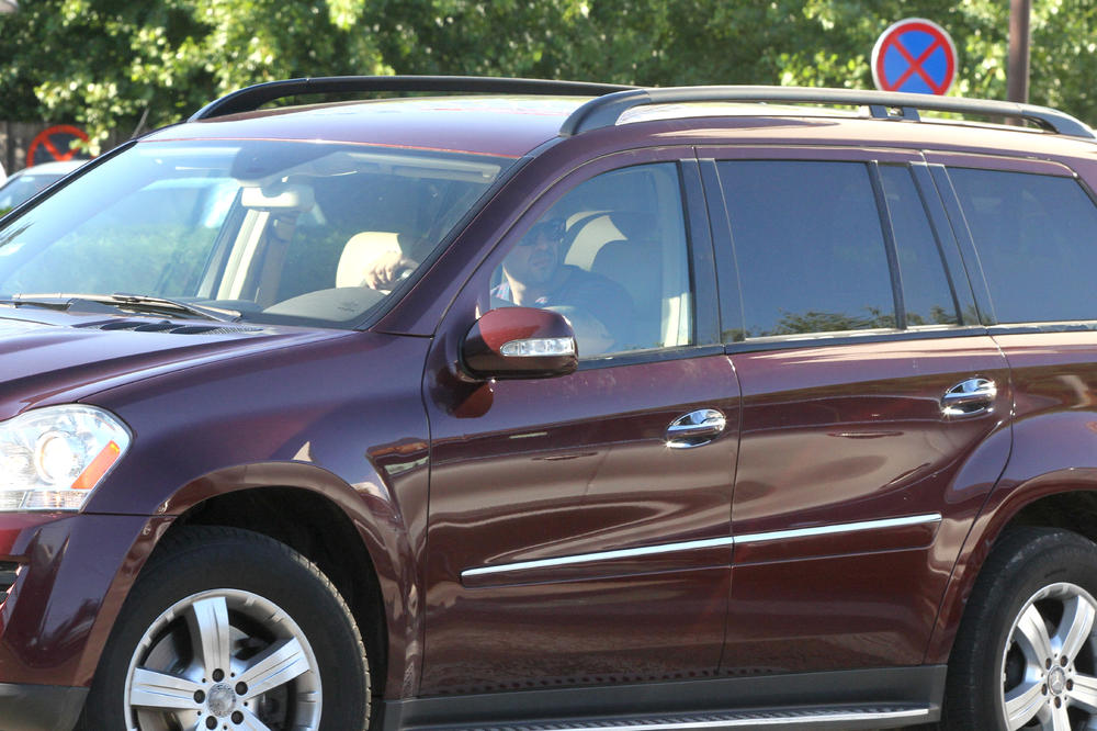 NEMA VIŠE DŽIPOM U VRTIĆ, A CENA POVLAŠĆENA! Ministarka najavila uvođenje reda!