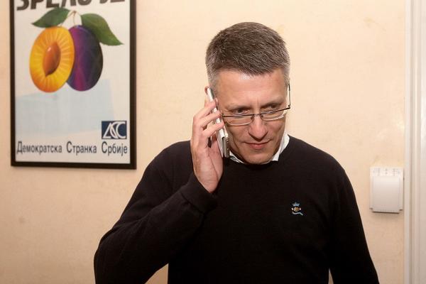 I DSS ima junaka za bitku: On je kandidat za predsednika Srbije!