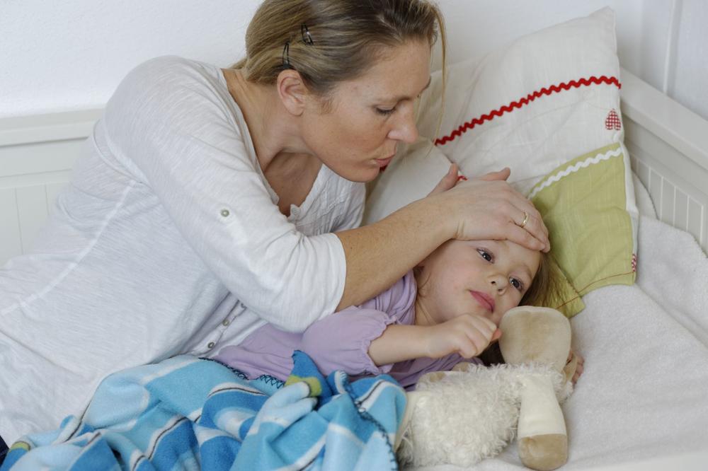 BRZ KAO FERARI, NA UDARU CELE PORODICE! Sve o ZIMSKOM virusu koji je ispraznio škole i vrtiće!