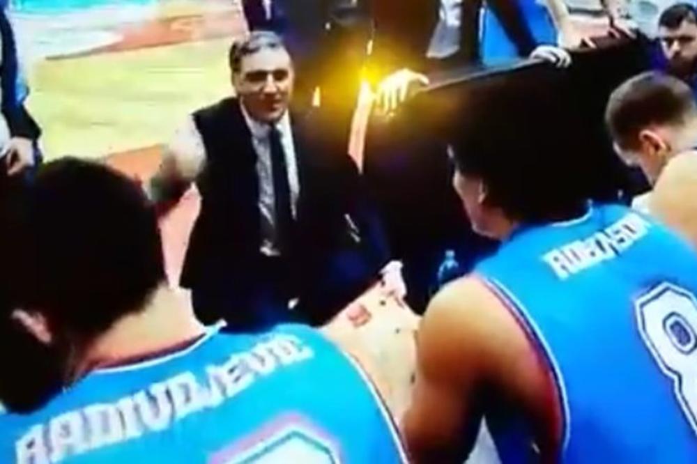 SUTRA ĆU DA VAM... ZNATE VEĆ ŠTA: Ne želite da budete blizu trenera Igokee kada je besan! (VIDEO)
