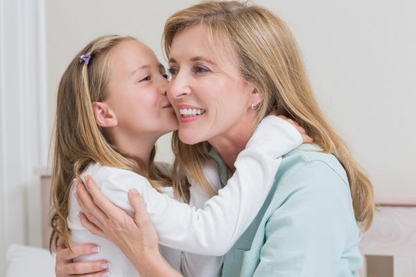 DANAS JE NAJVEĆI HRIŠĆANSKI PRAZNIK MAJKI I ŽENA: Ovu stvar obavezno MORATE DA URADITE!